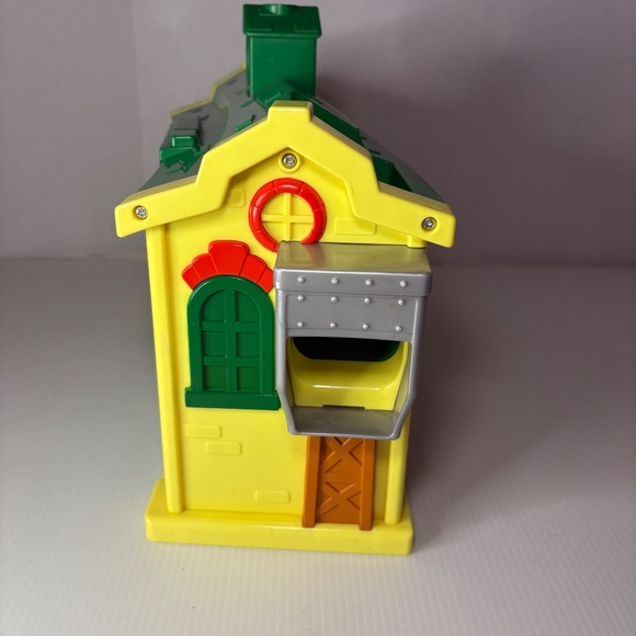 Thomas The Train Tidmouth Sheds From Discover Junction Playset Shed Only WORKS - Picture 3 of 14